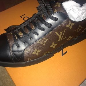 Louis Vuitton sneakers NWB